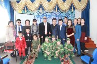 13 қараша – Халықаралық зағиптар күні.