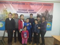 Общественное сообщество Мүшелтой для детей и подростков 23 ноября провела дружественый  турнир по шашкам и шахматам.
