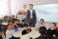 2 февраля, воспитатель Центра дневного пребывания «Үміт» управления координации занятости и социальных программ Алматинской области Алия Болатовна провела открытый урок на тему «Су - өмір нәрі»